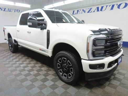 Used 2025 Ford F250 Platinum image 3