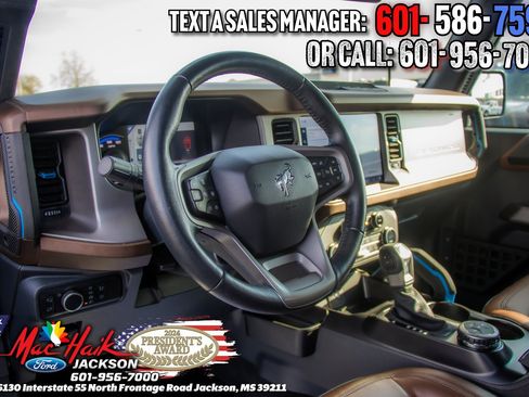 Used 2023 Ford Bronco Outer Banks image 8