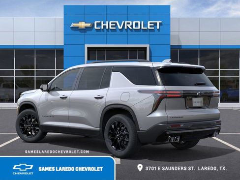 New 2026 Chevrolet Traverse LT w/ Midnight/Sport Edition FWD image 3