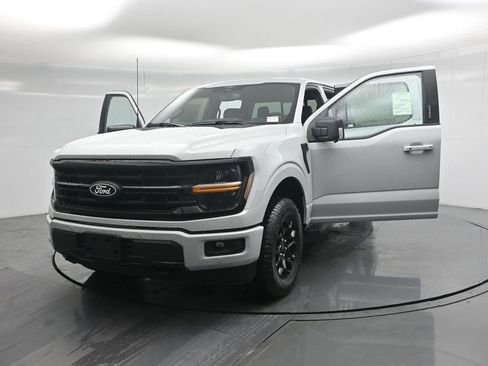 New 2026 Ford F150 XLT w/ Equipment Group 302A MID image 28