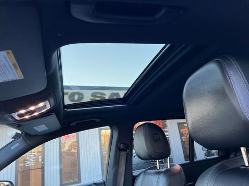 Used 2020 Mercedes-Benz GLE 350 4MATIC image 24