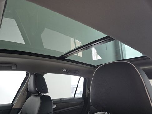 New 2026 Volkswagen Atlas SEL Premium R-Line image 3