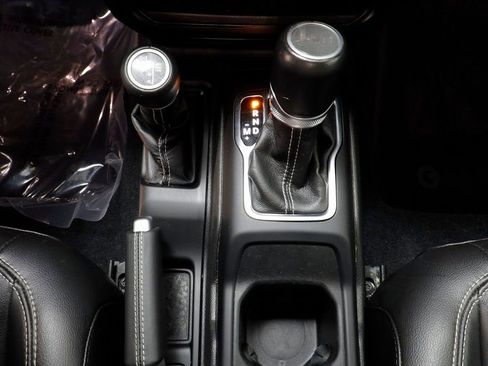 Used 2023 Jeep Wrangler Unlimited Sahara w/ Cold Weather Group image 13