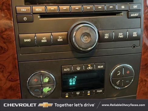 Used 2013 Chevrolet Tahoe LT RWD image 20