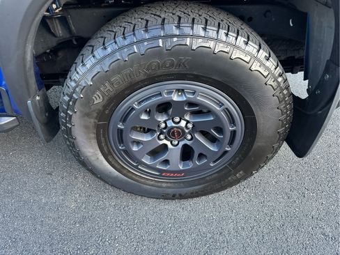 Used 2025 Nissan Frontier PRO-4X w/ Pro Premium Package image 12