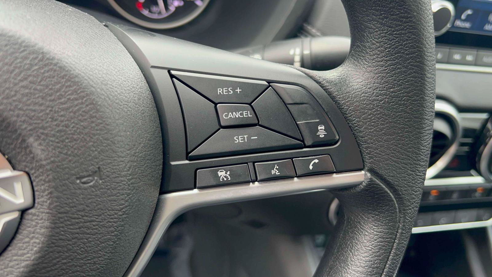 Used 2024 Nissan Sentra SV FWD image 26