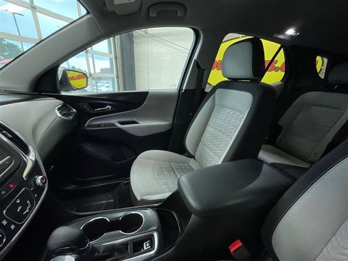 Used 2022 Chevrolet Equinox LT FWD image 11