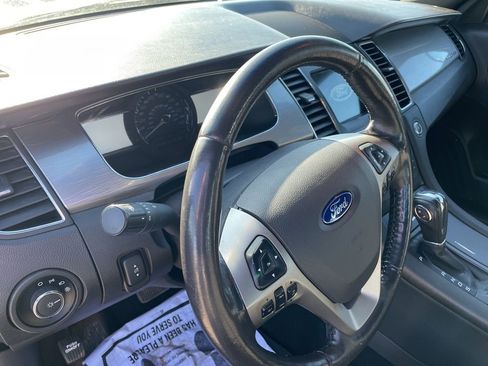 Used 2016 Ford Taurus SEL w/ Equipment Group 201A image 9