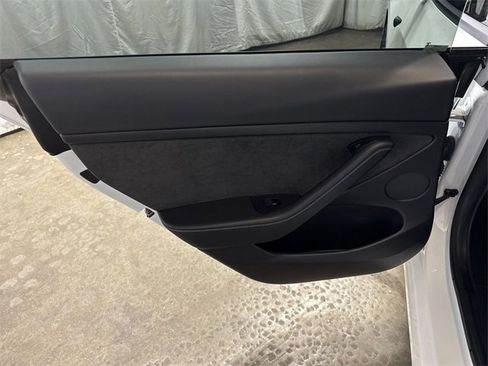 Used 2021 Tesla Model 3 Long Range image 27
