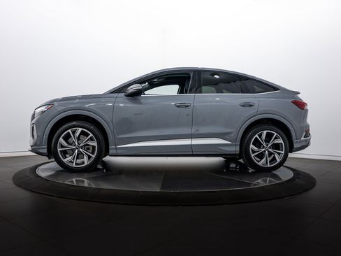 Certified 2023 Audi Q4 e-tron Prestige image 6