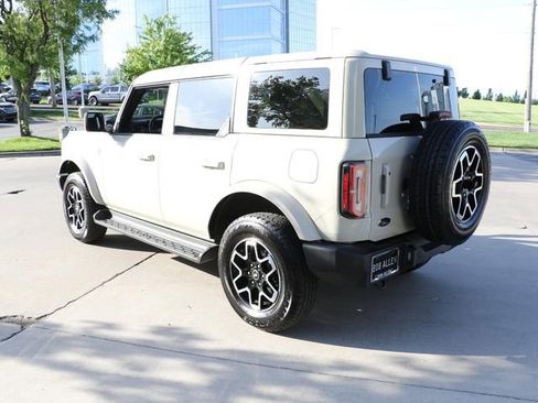 Used 2025 Ford Bronco Outer Banks AWD/4WD image 5