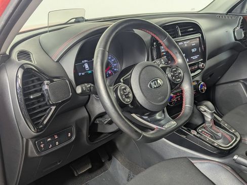 Used 2021 Kia Soul Turbo FWD image 11
