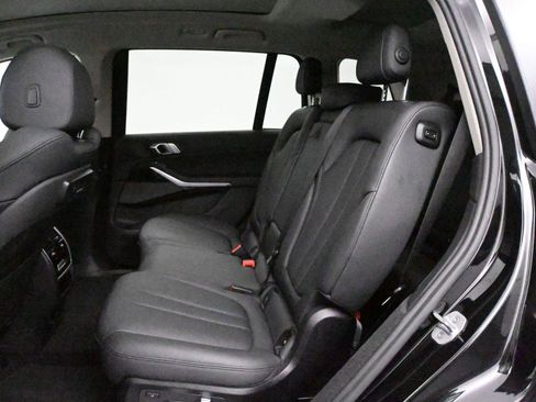 Used 2020 BMW X7 xDrive40i w/ Premium Package image 9