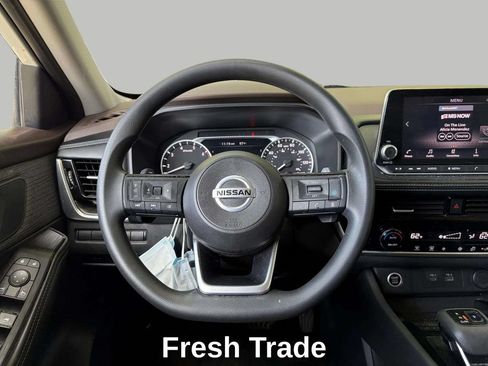 Used 2021 Nissan Rogue SV FWD image 12