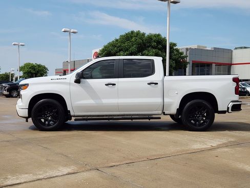 Used 2024 Chevrolet Silverado 1500 Custom w/ LPO, Dark Essentials Package RWD image 4