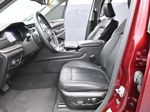 Used 2022 Jeep Grand Cherokee Limited AWD/4WD image 14
