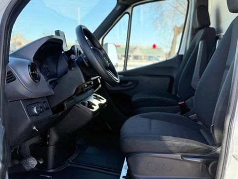 Used 2019 Mercedes-Benz Sprinter 170 w/ Chrome Grille Package image 14