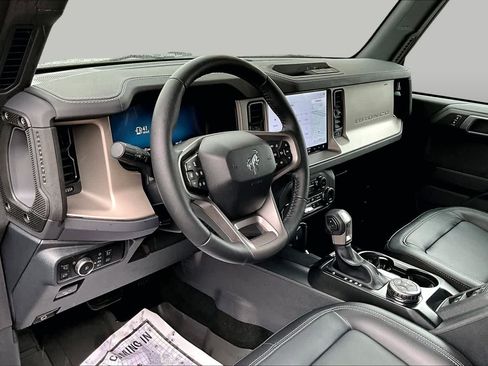 Certified 2025 Ford Bronco Outer Banks AWD/4WD image 18