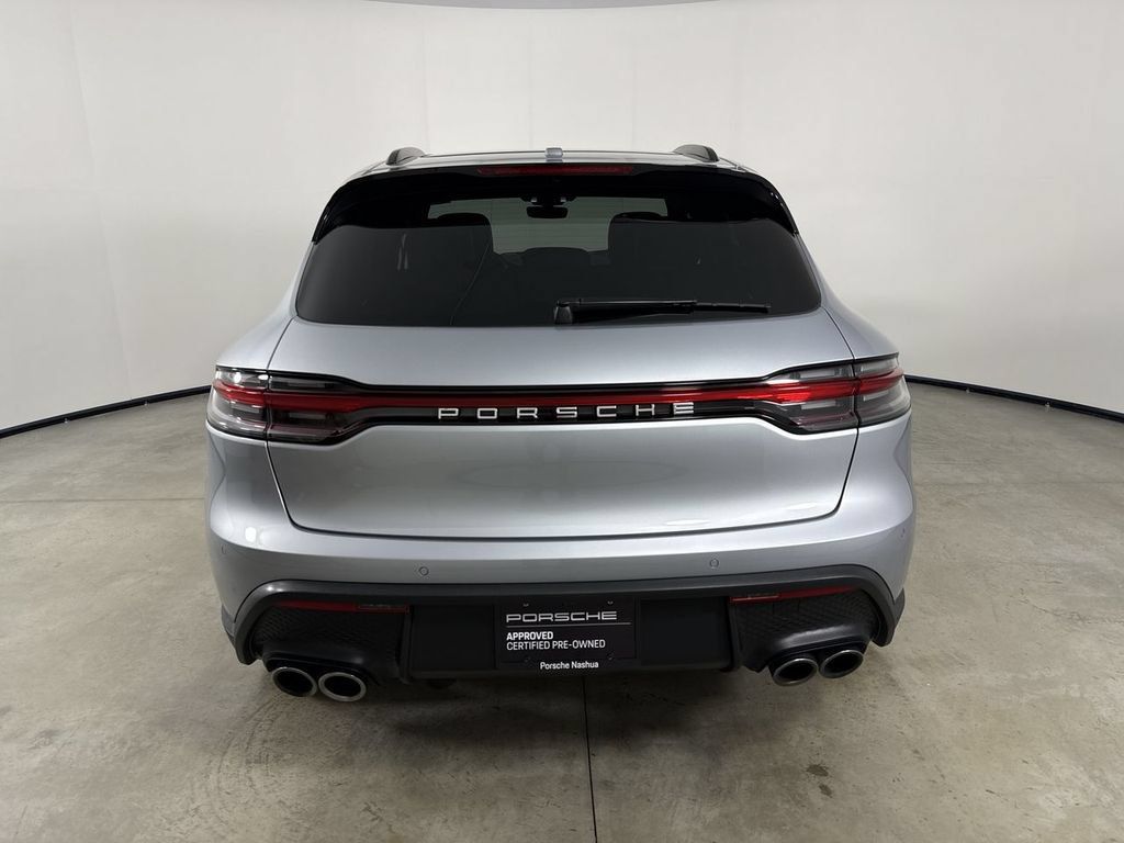 Certified 2026 Porsche Macan AWD/4WD image 6