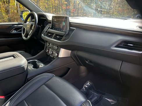 Used 2024 Chevrolet Tahoe Premier image 17
