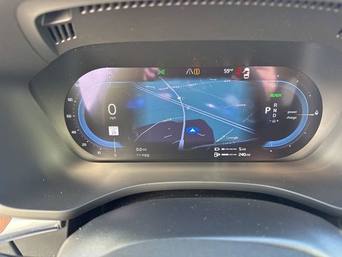 Used 2024 Volvo XC60 T8 Plus w/ Protection Package Premier image 29