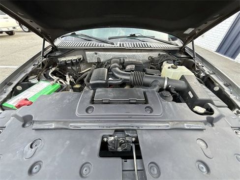 Used 2013 Ford Expedition EL Limited image 18