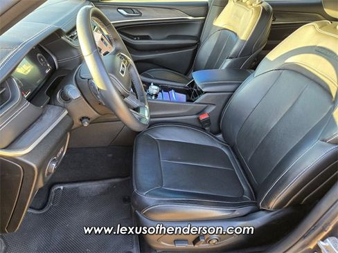 Used 2022 Jeep Grand Cherokee L Overland image 10