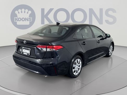Used 2022 Toyota Corolla LE FWD image 7