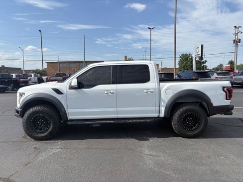 Used 2017 Ford F150 Raptor w/ Equipment Group 802A Luxury AWD/4WD image 5
