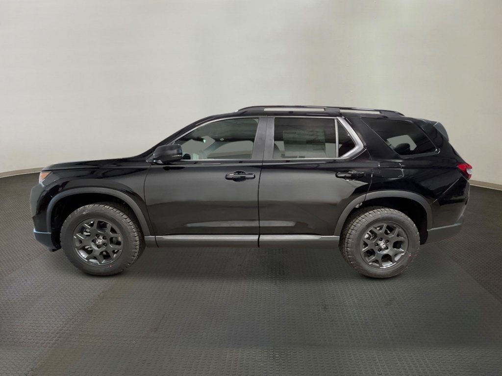 New 2026 Honda Pilot TrailSport image 2