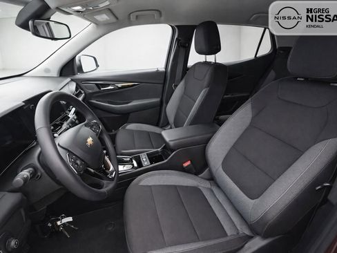 Used 2024 Chevrolet TrailBlazer LT w/ Convenience Package AWD/4WD image 7