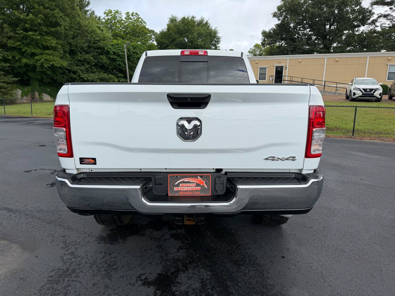 Used 2024 RAM 2500 Tradesman w/ Chrome Appearance Group AWD/4WD image 3
