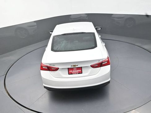 Used 2016 Chevrolet Malibu LT FWD image 28