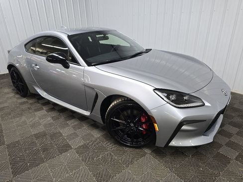 Used 2025 Toyota GR86 Premium w/ Performance Package RWD image 7