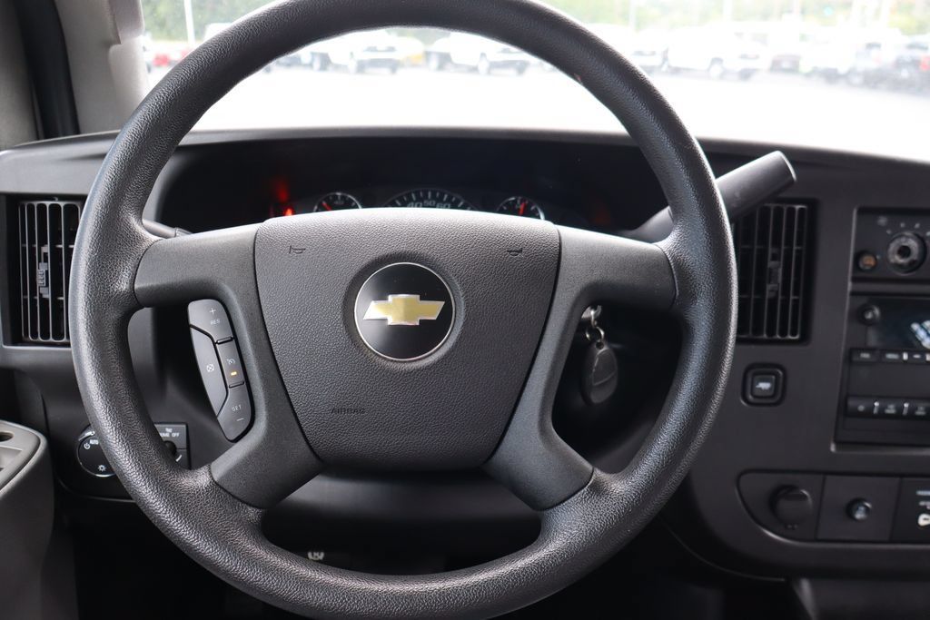 Used 2019 Chevrolet Express 2500 w/ Driver Convenience Package RWD image 9