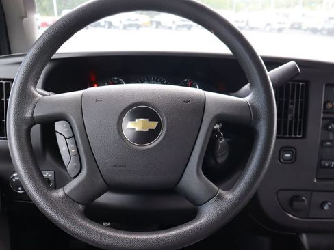 Used 2019 Chevrolet Express 2500 w/ Driver Convenience Package RWD image 9