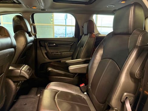 Used 2013 GMC Acadia SLT image 22