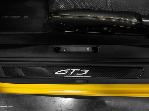 Used 2022 Porsche 911 GT3 RWD image 19