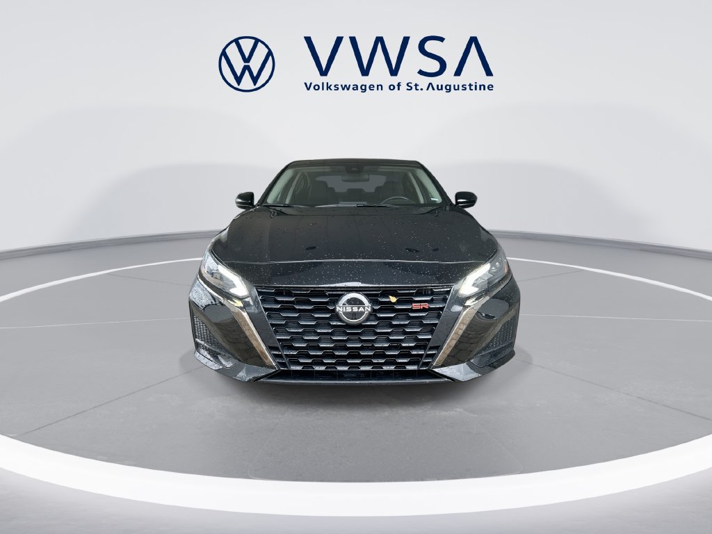 Used 2024 Nissan Altima 2.5 SR FWD image 2