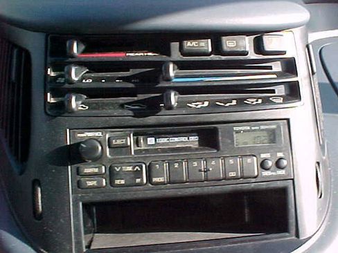 Used 1991 Toyota Previa LE RWD image 24