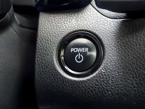 Used 2025 Toyota Camry SE w/ Multimedia Upgrade Package AWD/4WD image 17