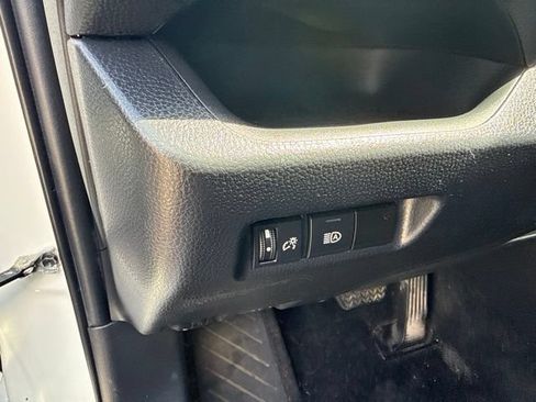 Used 2022 Toyota RAV4 LE w/ Carpet Mat Package (TMS) FWD image 18