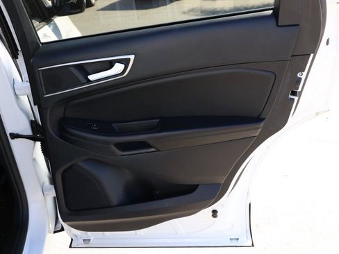 Used 2022 Ford Edge SEL image 19