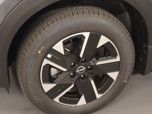 New 2026 Nissan Kicks SV w/ Cold Weather Package AWD/4WD image 8