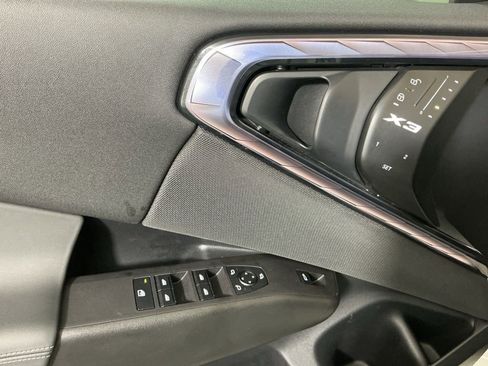 Certified 2025 BMW X3 xDrive30i w/ M Sport Package image 18