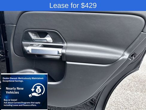 Used 2025 Mercedes-Benz GLB 250 4MATIC image 31