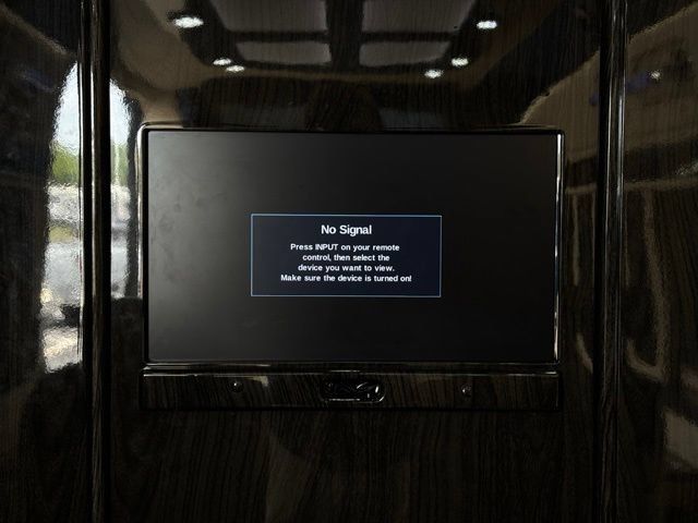 Used 2019 Mercedes-Benz Sprinter 3500 image 44