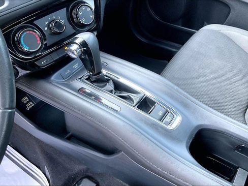 Used 2019 Honda HR-V Sport image 16