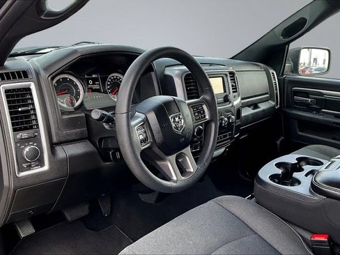 Used 2024 RAM 1500 Warlock AWD/4WD image 19