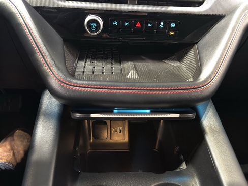 Used 2025 Ford Explorer ST image 33